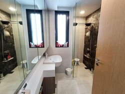 The Lakefront Residences (D22), Condominium #558403971